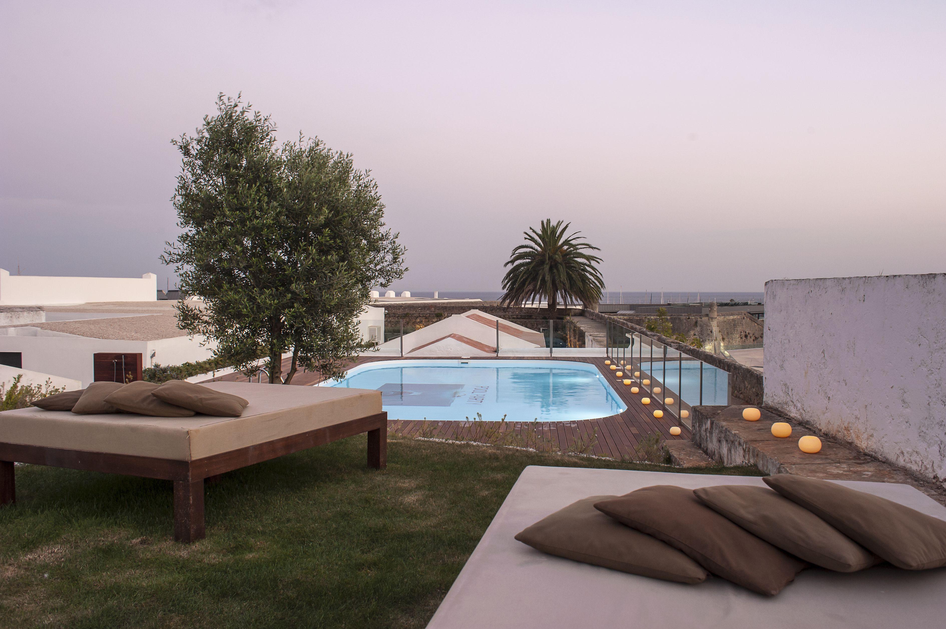 Pestana Cidadela Cascais - Pousada & Art District Dış mekan fotoğraf The hotel's rooftop pool