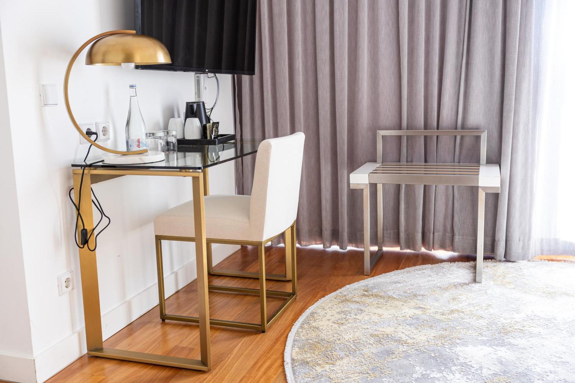 Pestana Cidadela Cascais - Pousada & Art District Dış mekan fotoğraf A dressing table